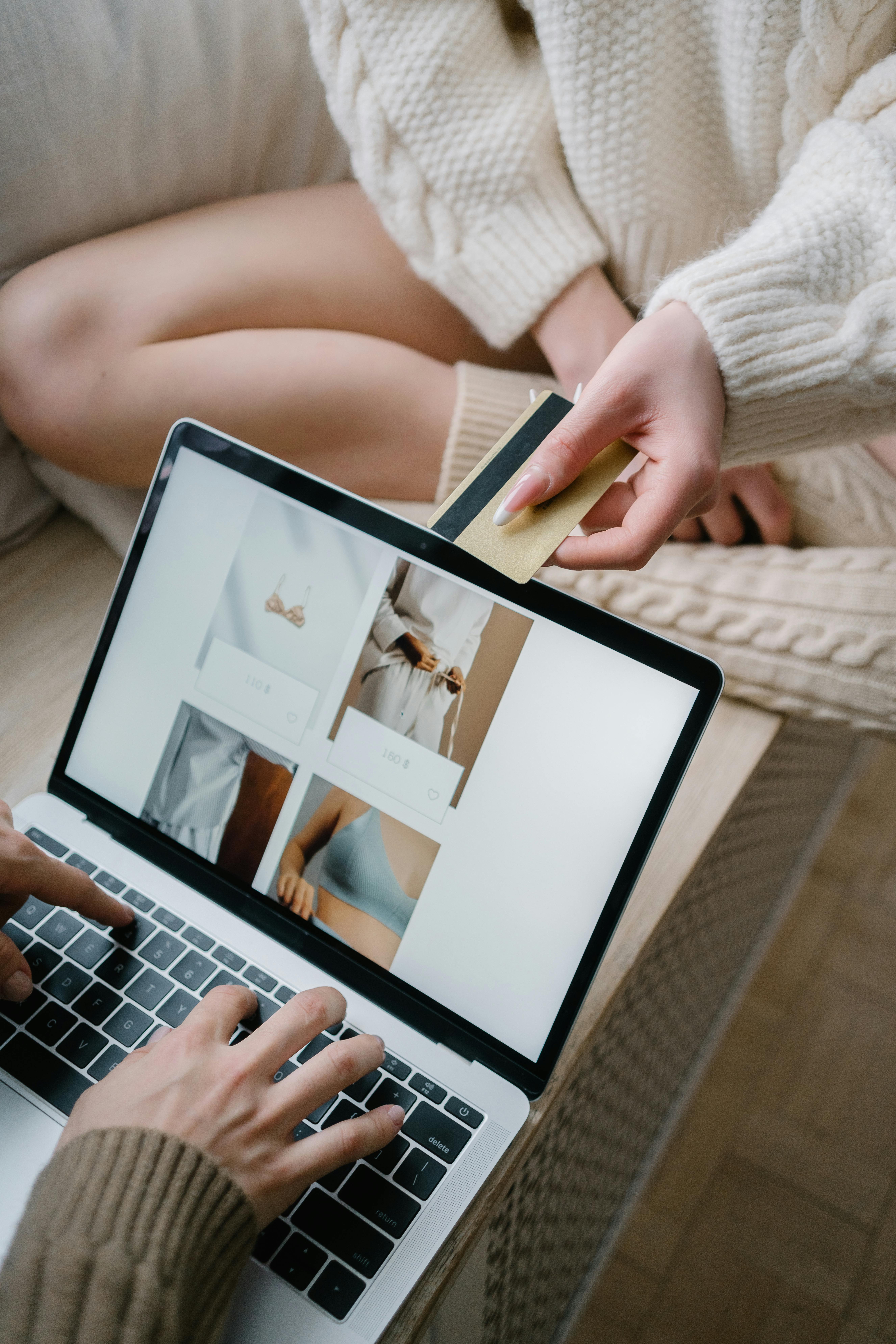Tips on Writing Persuasive Copy to Promote Online Product Sales