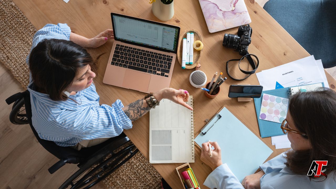 create detailed customer personas